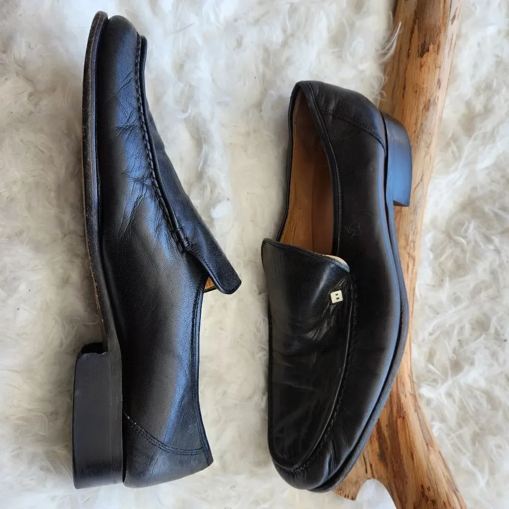 Bally classic black leather heeled loafers
